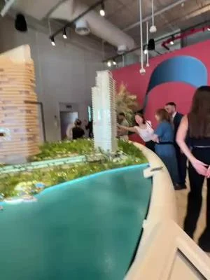 تیک تاک املاک امارات جهت دریافت مشاوره و خرید #املاک مانند #پنتهاوس  و #تاونهاوس#لوکس و #لاکچری و سوپرلاکچری #برند در #دبی، از  #برج این فرصت #سرمایه گذاری را از دست ندید، می توانید بقیه #دیزاین واحد ها را بیینید از طریق واتساپ با ما در ارتباط باشید. اطلاعات و تصاویر بیشتر در وبسایت ما موجود است. بدون کمسیون خرید با ارز دیجیتال مشاوره آنلاین